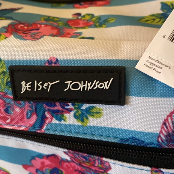 Betsy Johnson Duffel/rolling bag. Brand new with tags priced separately - Picture 3 of 8